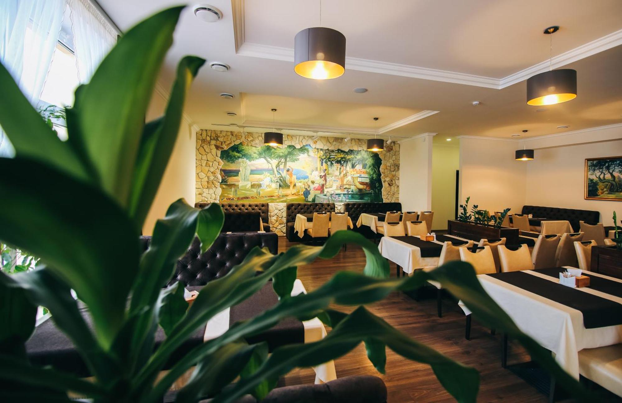 Орк "Блісс" Hotel Rivne Ngoại thất bức ảnh
