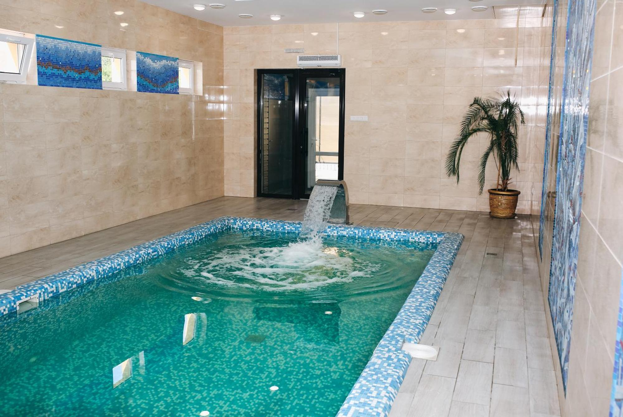 Орк "Блісс" Hotel Rivne Ngoại thất bức ảnh