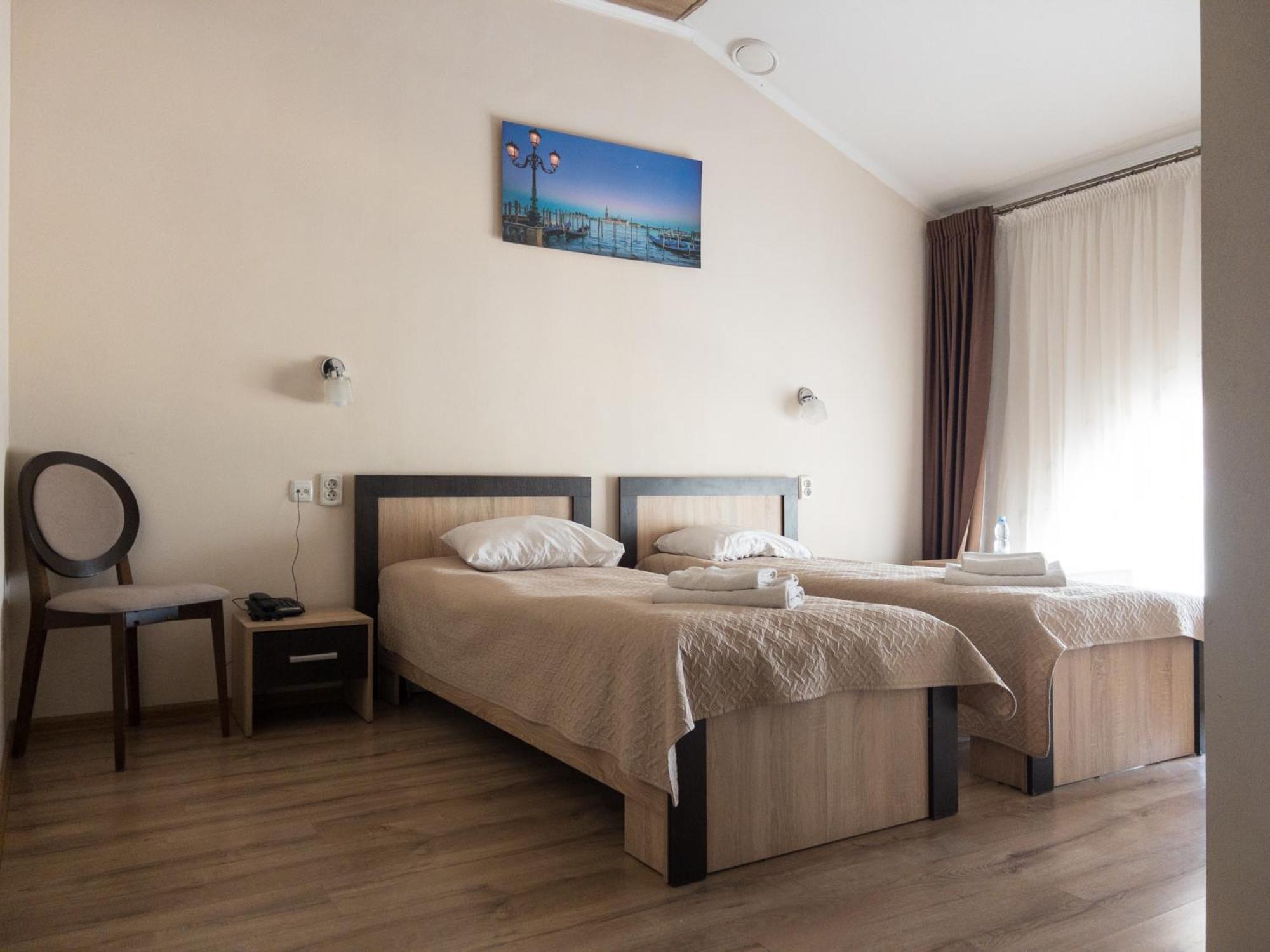 Орк "Блісс" Hotel Rivne Phòng bức ảnh