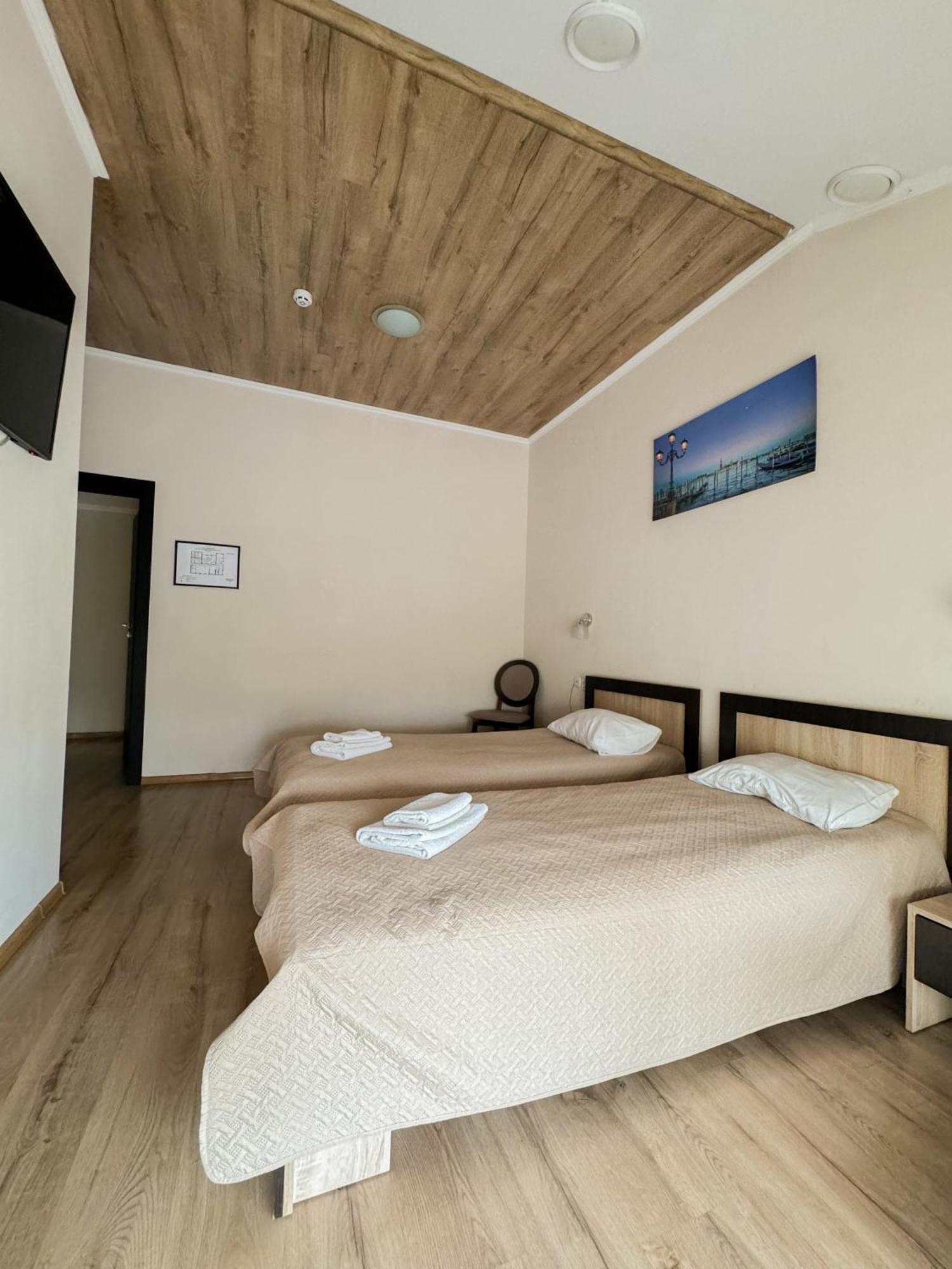 Орк "Блісс" Hotel Rivne Ngoại thất bức ảnh