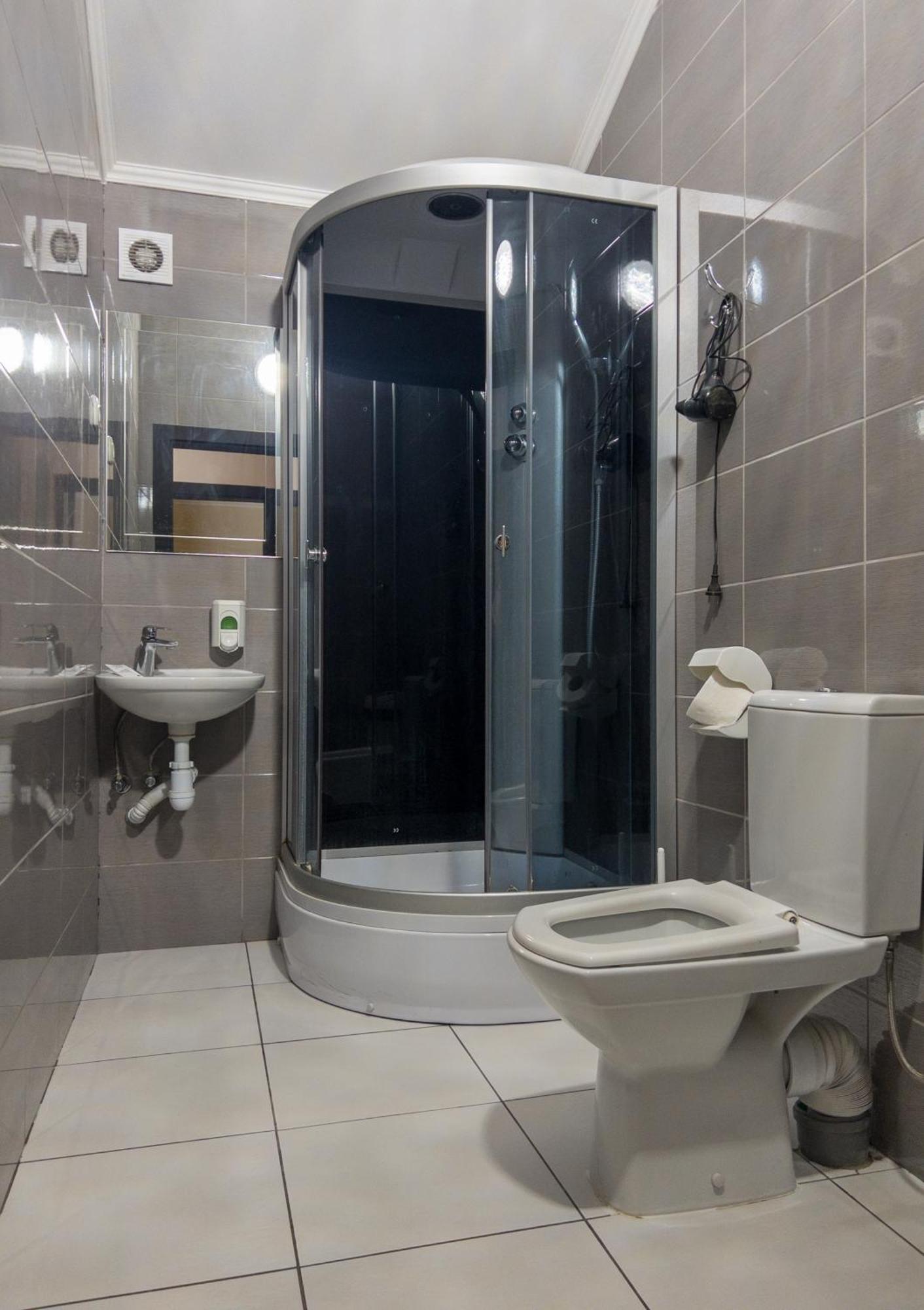 Орк "Блісс" Hotel Rivne Phòng bức ảnh