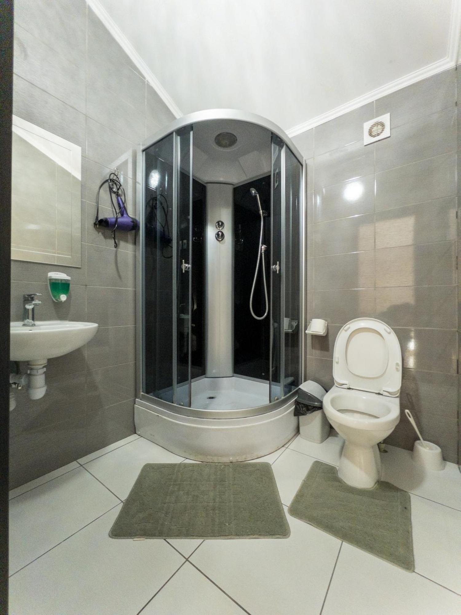 Орк "Блісс" Hotel Rivne Ngoại thất bức ảnh